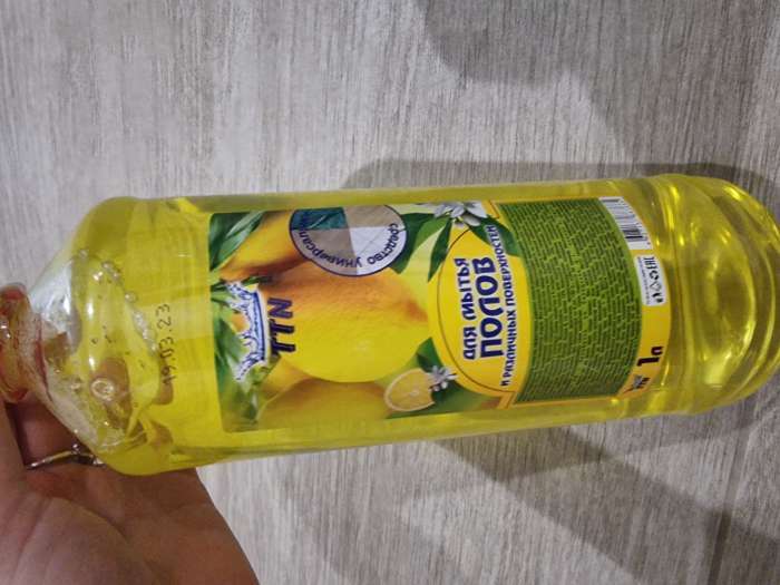 Фотография покупателя товара Средство для мытья пола TITAN "Лимон", универсальное, ПЭТ, 1 л - Фото 1