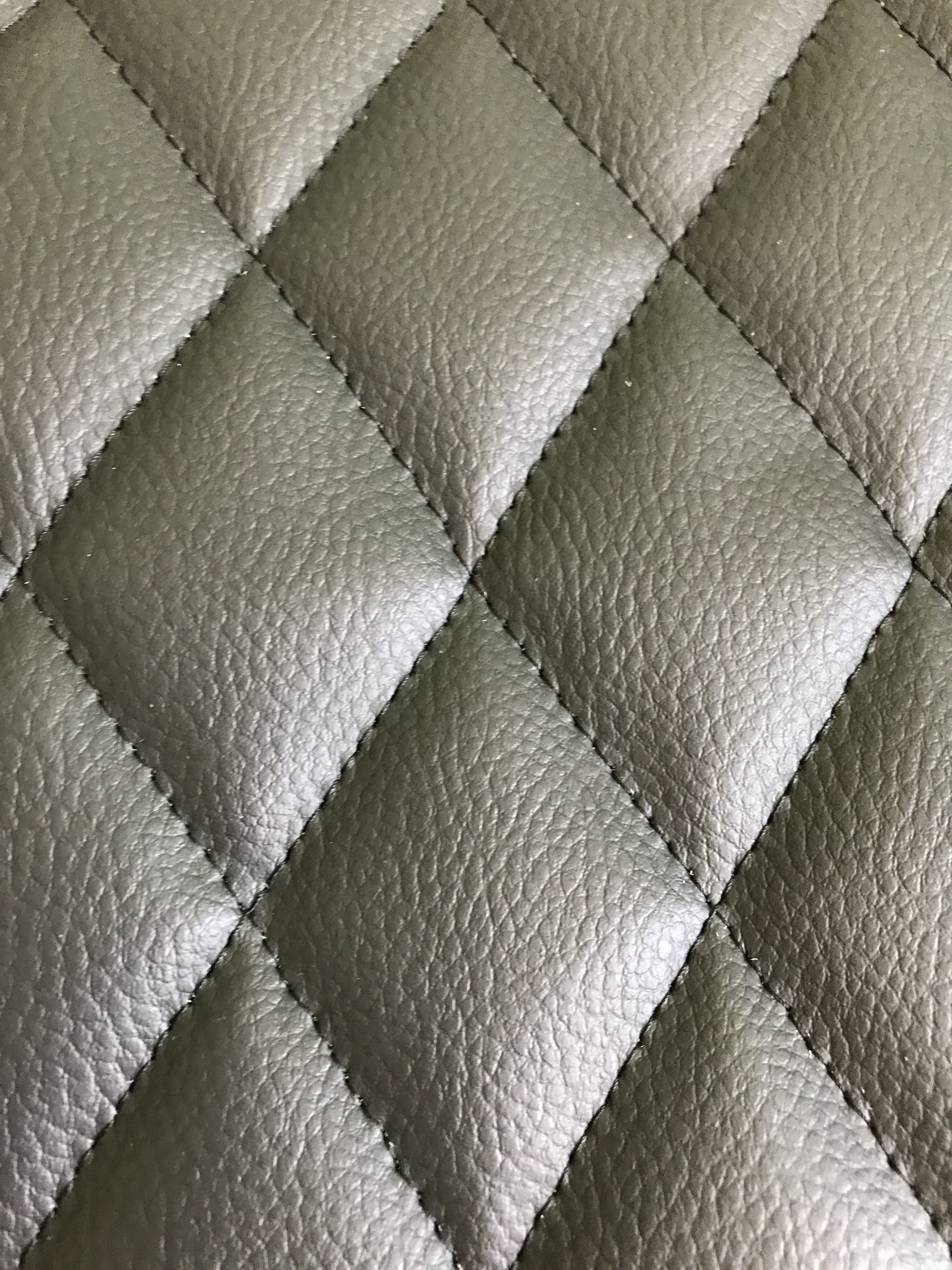 Фотография покупателя товара Накидка-незапинайка на спинку сиденья Cartage, экокожа, с карманом, 60×40 см, черный - Фото 3