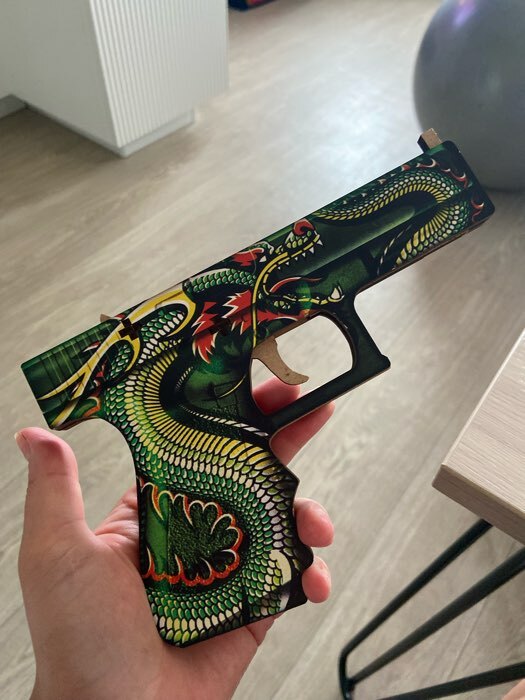 Фотография покупателя товара Сувенир, деревянное оружие, пистолет «Дракон», длина 20 см.