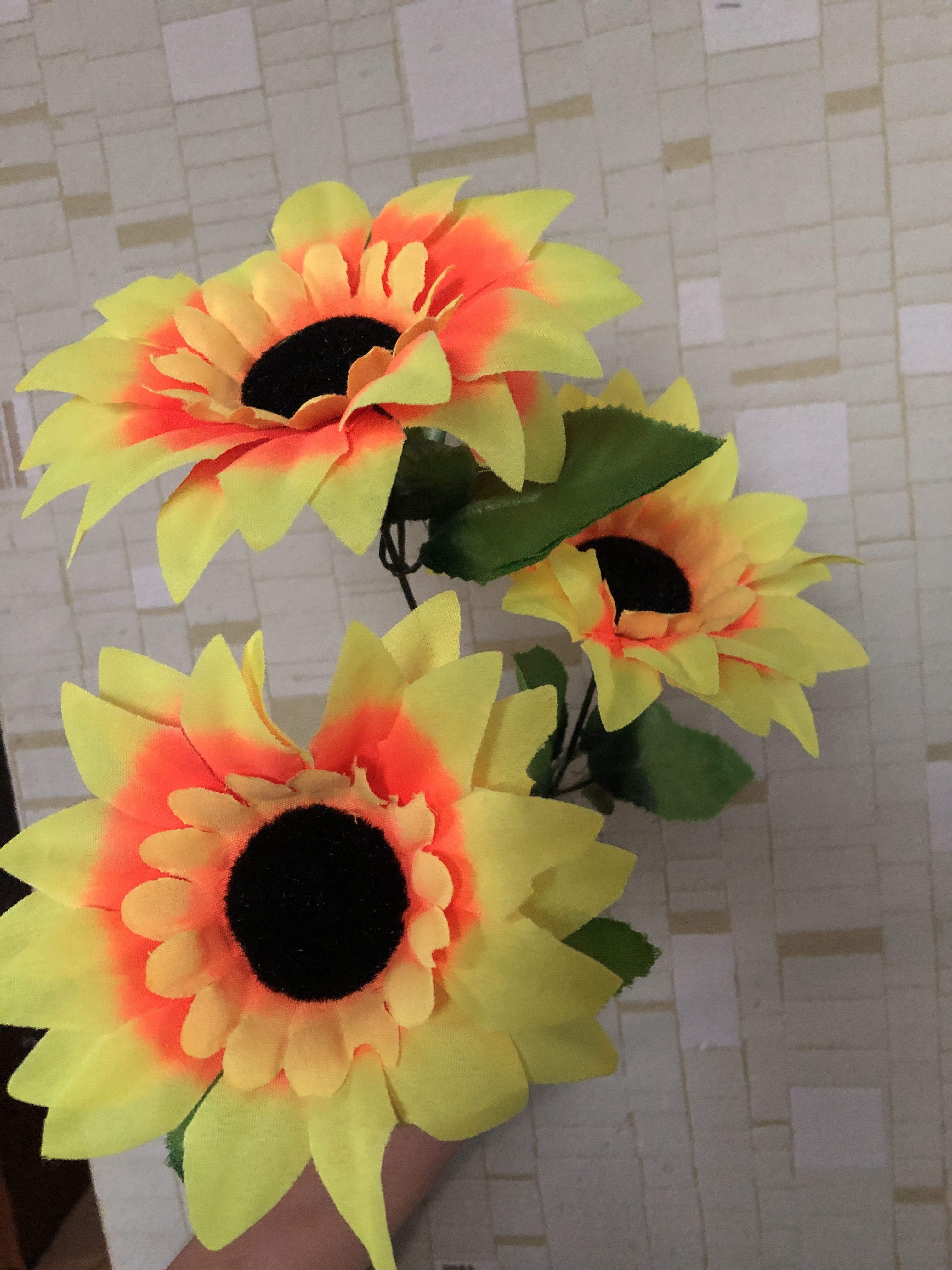 Фотография покупателя товара Цветы искусственные "Подсолнухи крупные" три бутона, 13х57 см, жёлтый - Фото 5
