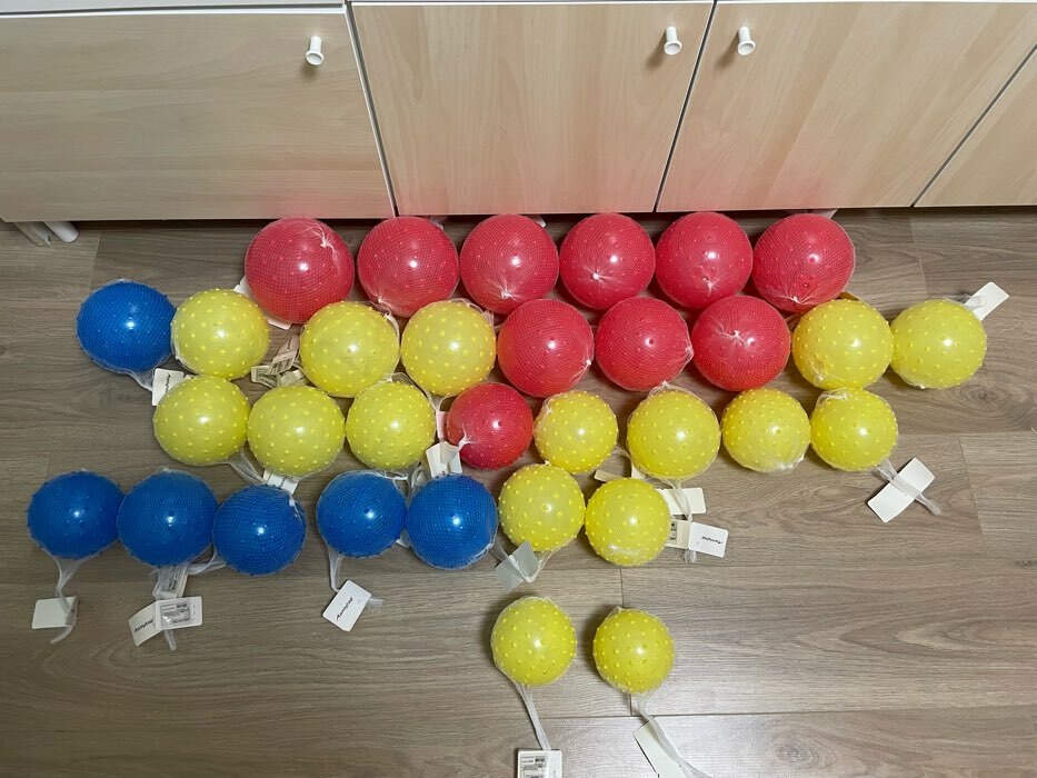 Фотография покупателя товара Мяч массажный, d=16 см, 35 г, цвета МИКС