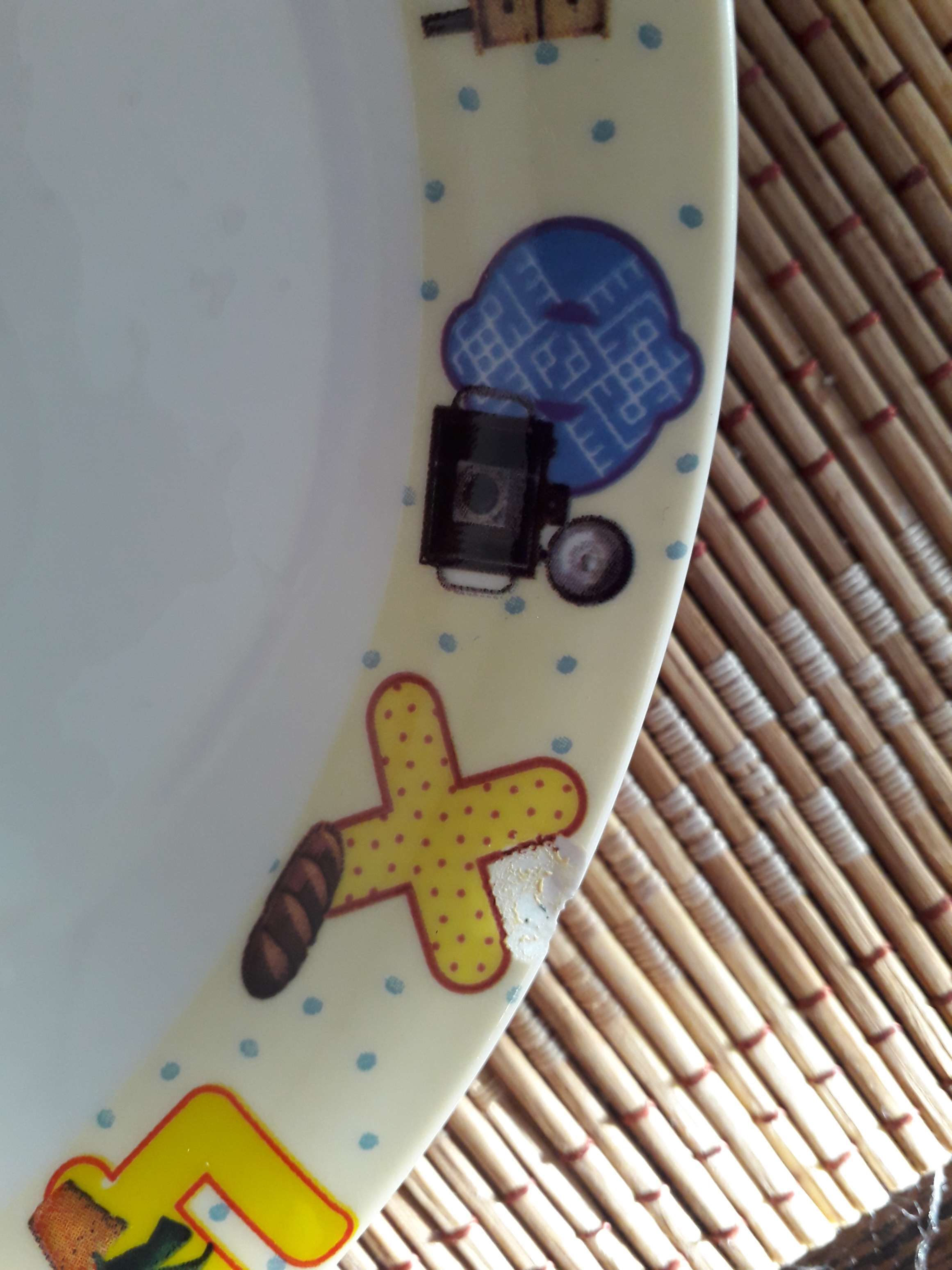 Фотография покупателя товара Набор посуды «Маша и Медведь. Азбука», 3 предмета: кружка 240 мл, салатник d=18 см, тарелка d=19 см - Фото 4