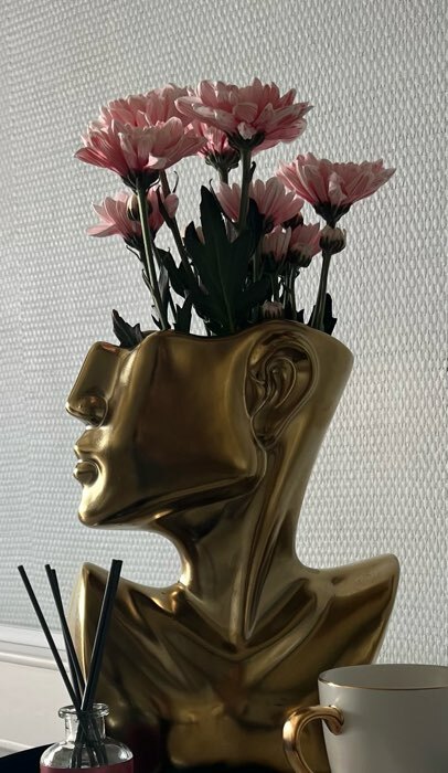 Фотография покупателя товара Ваза керамика настольная "Изящный профиль" h-28 см, золото - Фото 1