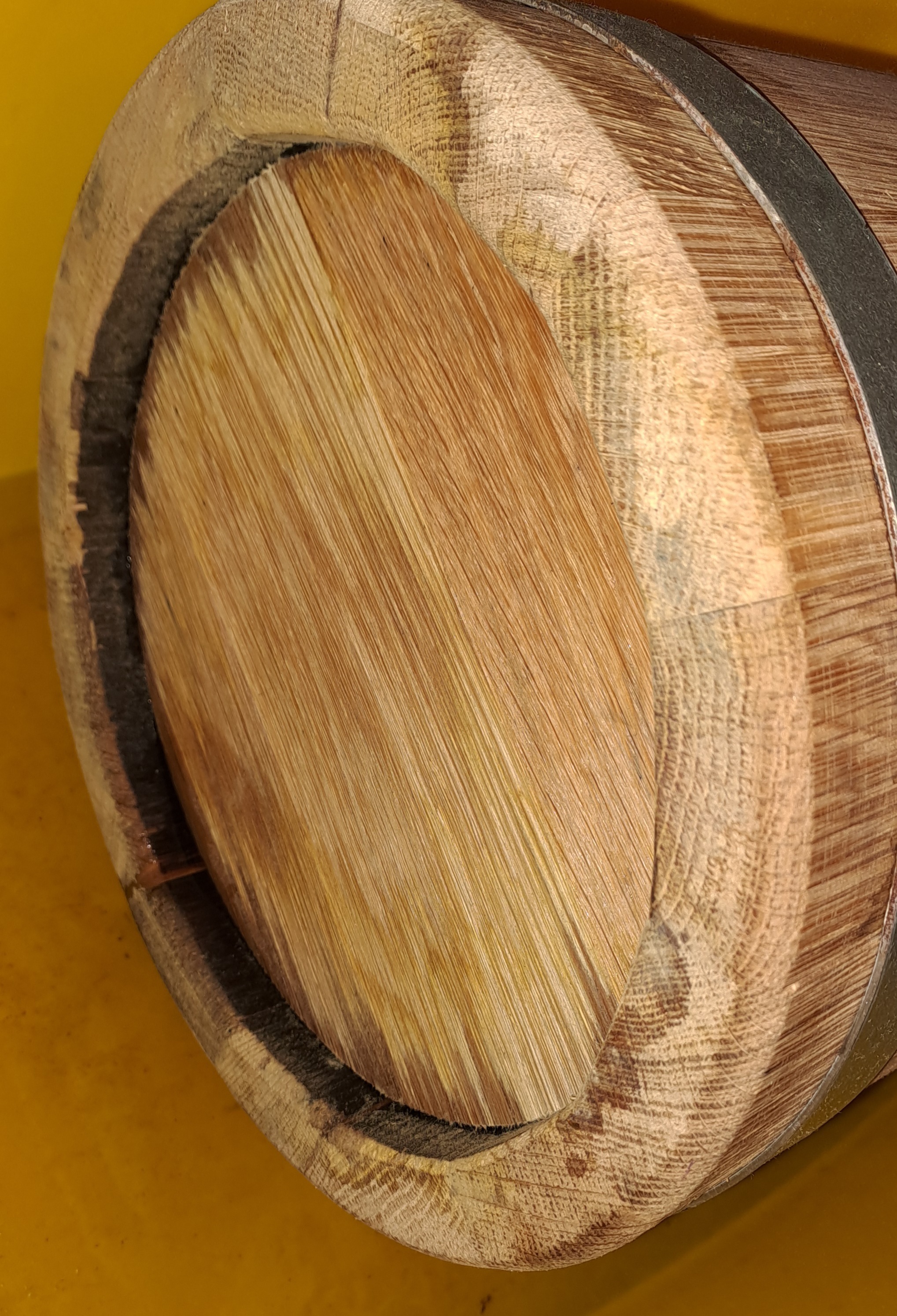 Фотография покупателя товара Бочка дубовая на подставке, 5л, кавказский дуб, кран из латуни, покрыта льняным маслом