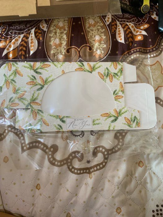 Фотография покупателя товара УЦЕНКА Коробочка для пончиков «Шишки», 10 х 20 х 5 см - Фото 1