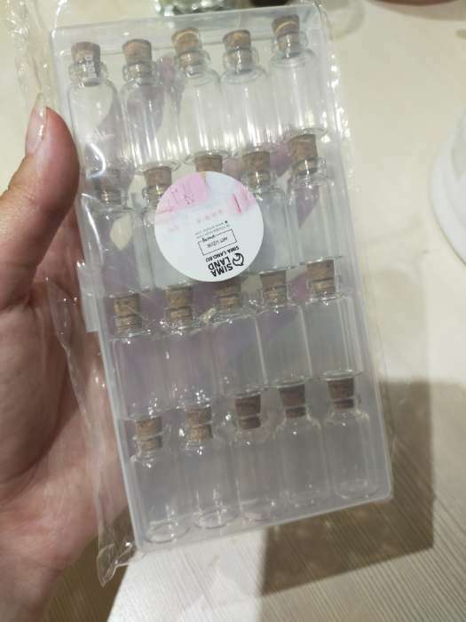 Фотография покупателя товара Набор баночек для хранения мелочей, d = 1,5 × 3 см, 18 шт, в контейнере, 15 × 8 × 2 см - Фото 1