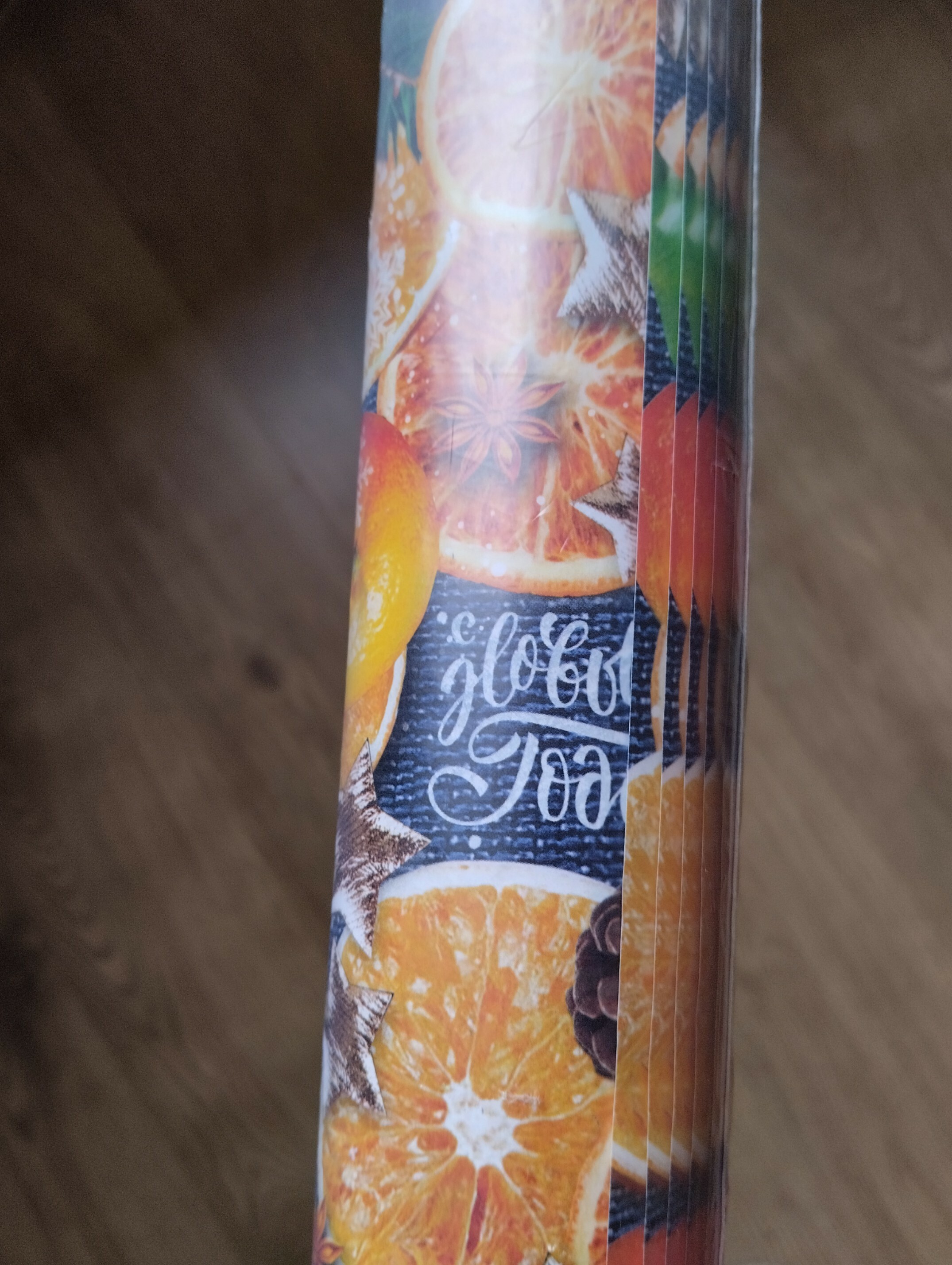 Фотография покупателя товара Бумага упаковочная глянцевая «Пряные мандарины», 70 × 100 см - Фото 2