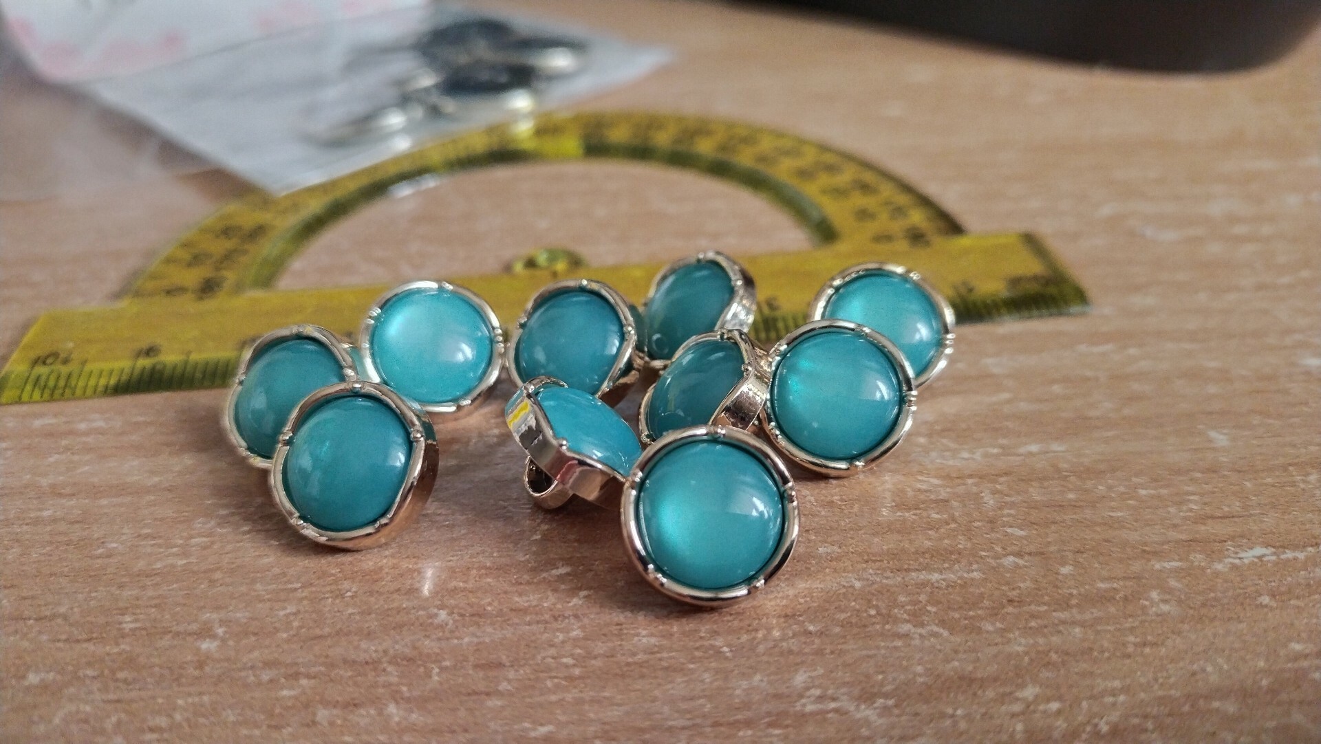 Фотография покупателя товара Набор пуговиц на ножке, d = 13 мм, 10 шт, цвет золотой/бирюзовый - Фото 3