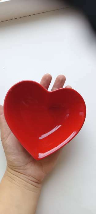 Фотография покупателя товара Салатник керамический Доляна «Сердце», 130 мл, 12,5×11,5 см, цвет красный