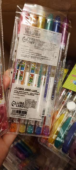 Фотография покупателя товара Набор гелевых ручек, 6 цветов, металлик, корпус с рисунком, в блистере на кнопке