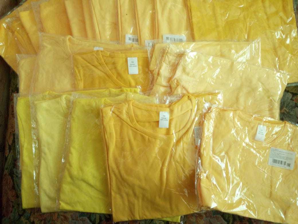 Фотография покупателя товара Футболка детская, цвет жёлтый микс, рост 134 см
