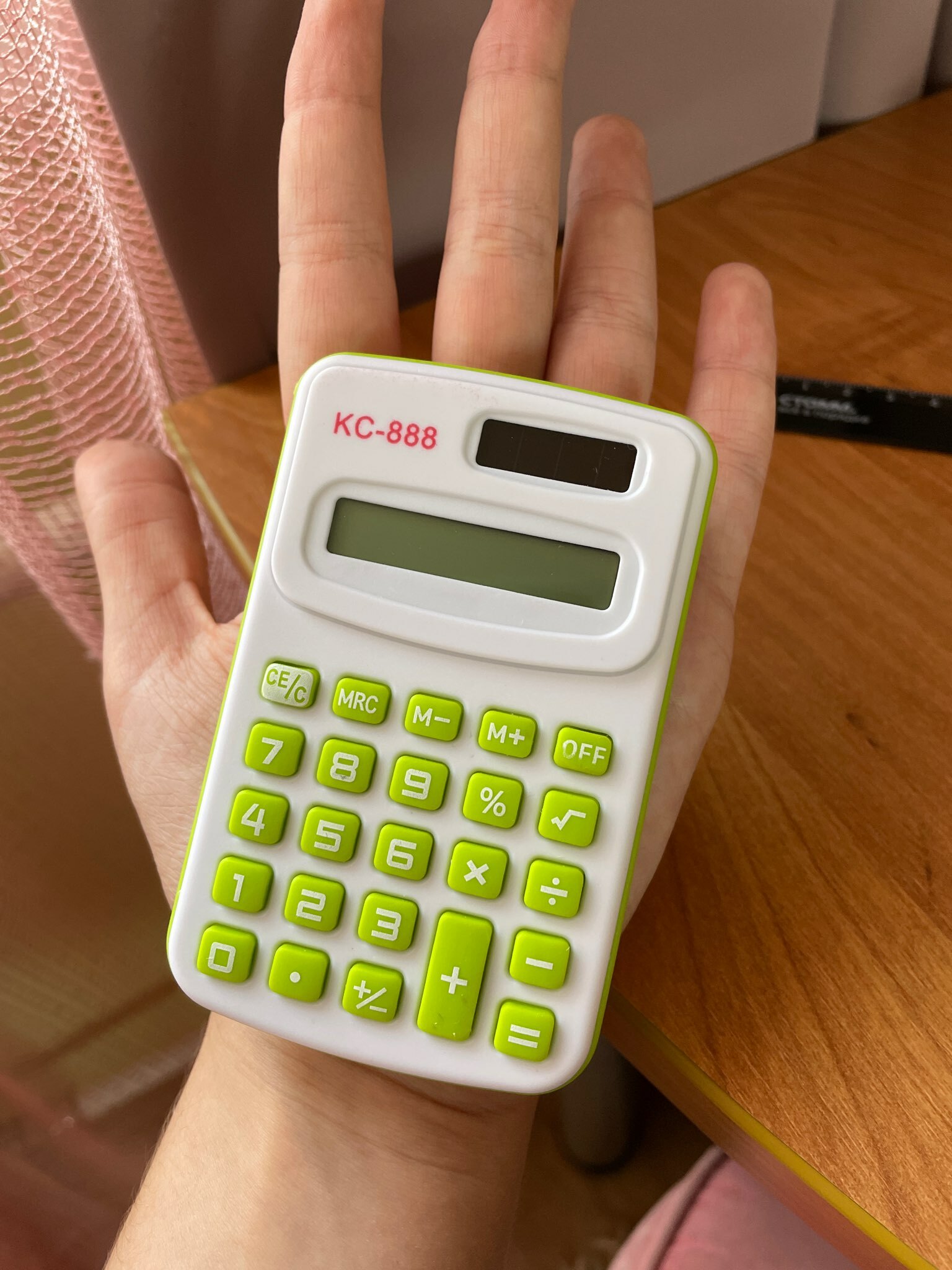 Фотография покупателя товара Калькулятор карманный с цветными кнопками, 8 - разрядный, МИКС