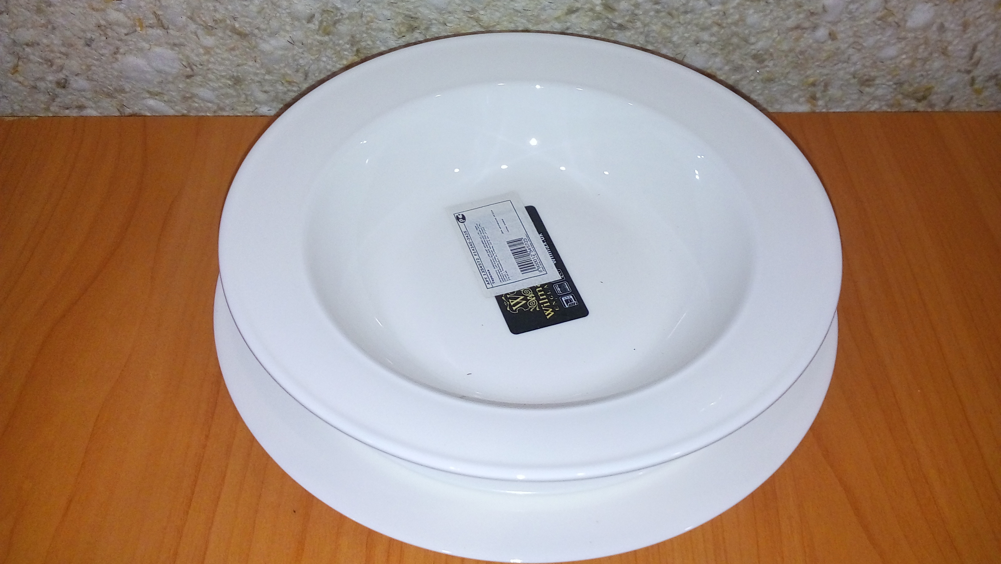 Фотография покупателя товара Тарелка фарфоровая обеденная Stella «Классика», d=23 см, цвет белый - Фото 1