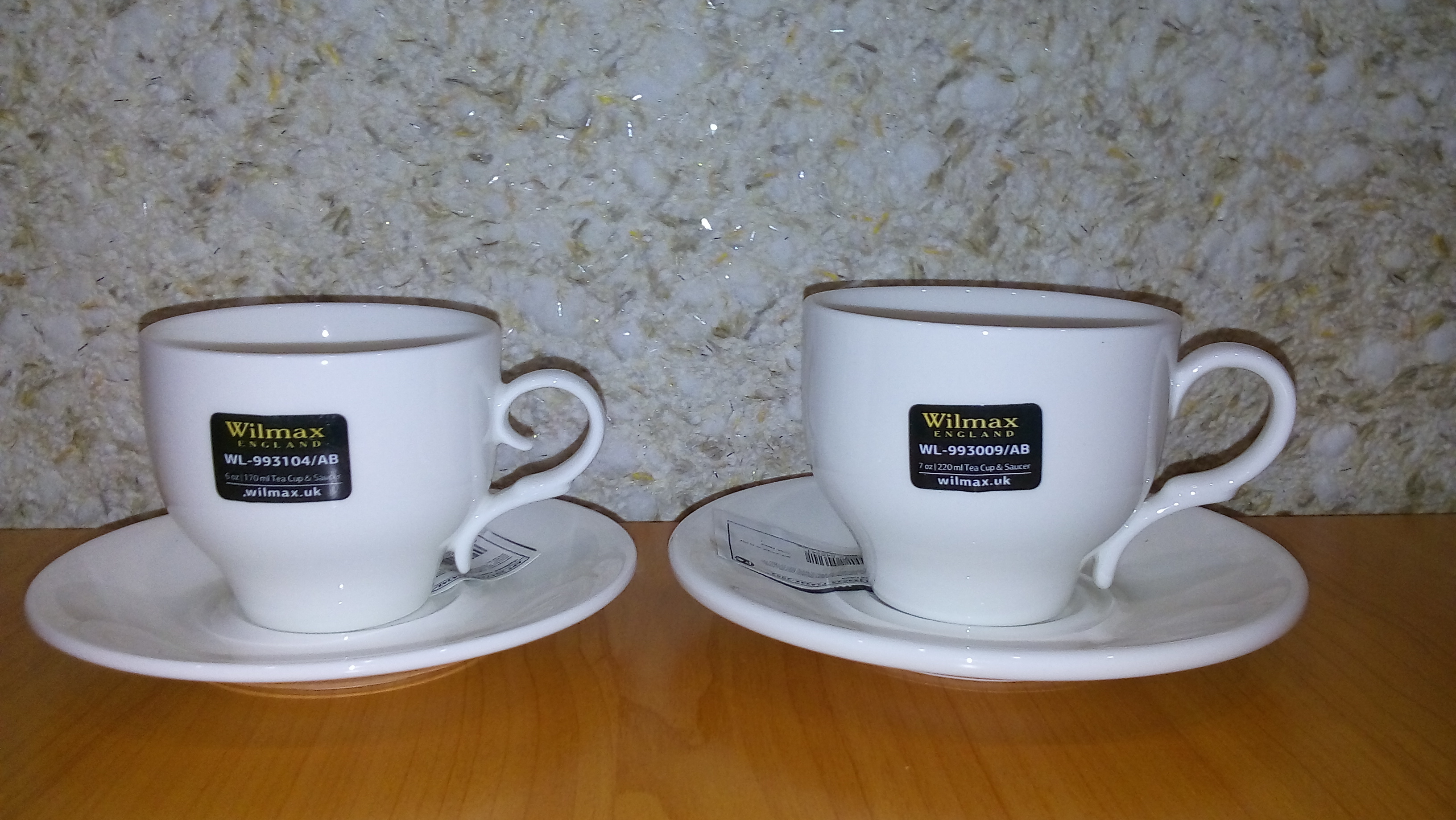 Фотография покупателя товара Чайная пара фарфоровая Wilmax, 2 предмета: чашка 220 мл, блюдце d=14,2 см, цвет белый - Фото 1