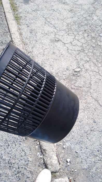 Фотография покупателя товара Корзина для бумаг и мусора 10 л, «Доступный офис», сетчатая, чёрная - Фото 4