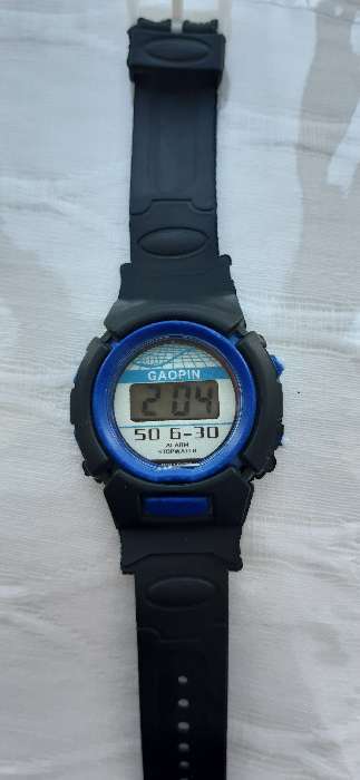 Фотография покупателя товара Часы наручные электронные детские "Спорт", ремешок силикон, l-23 см, синие