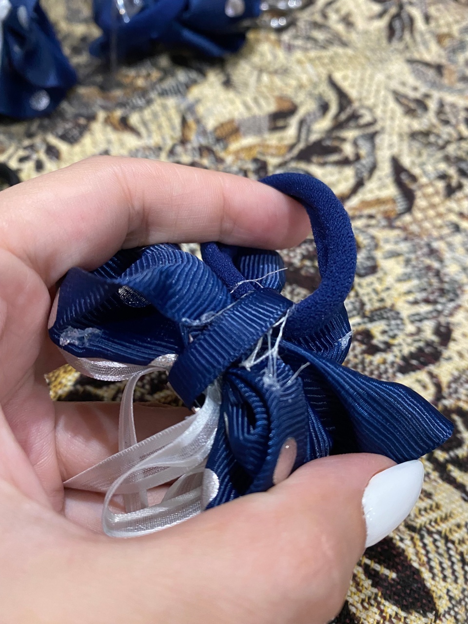 Фотография покупателя товара Резинка для волос бант "Школьница" горошек и прозрачная лента, d-7 см, бело-синий - Фото 3