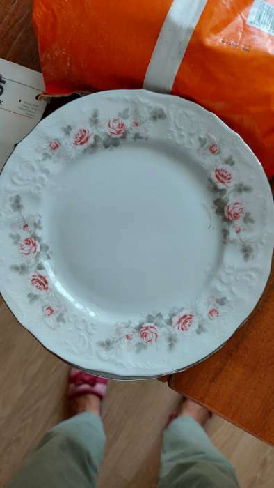 Фотография покупателя товара Тарелка десертная Bernadotte, декор «Бледные розы, отводка платина», 19 см