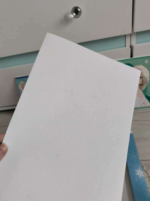 Фотография покупателя товара Картон белый, А4, 8 листов, мелованный, односторонний, в папке, 210, г/м², Холодное сердце - Фото 1