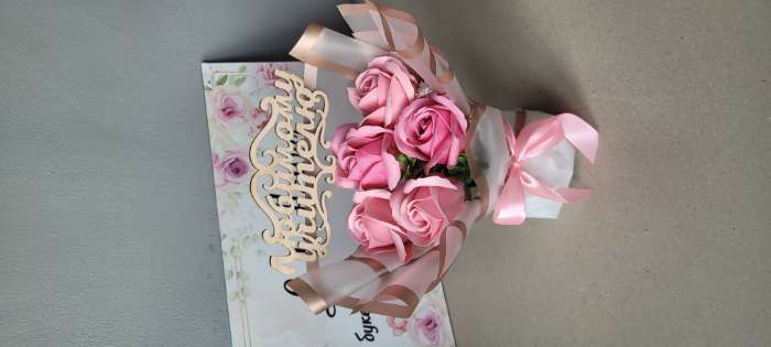 Фотография покупателя товара Пленка для цветов и букетов, розовая, 58×58 см, 50 мкм - Фото 15