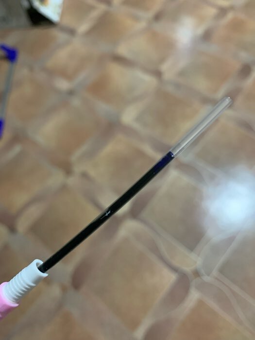 Фотография покупателя товара Ручка шариковая 1.0 мм, стержень синий, белый корпус с прозрачными колпачками, с резиновыми держателями, МИКС