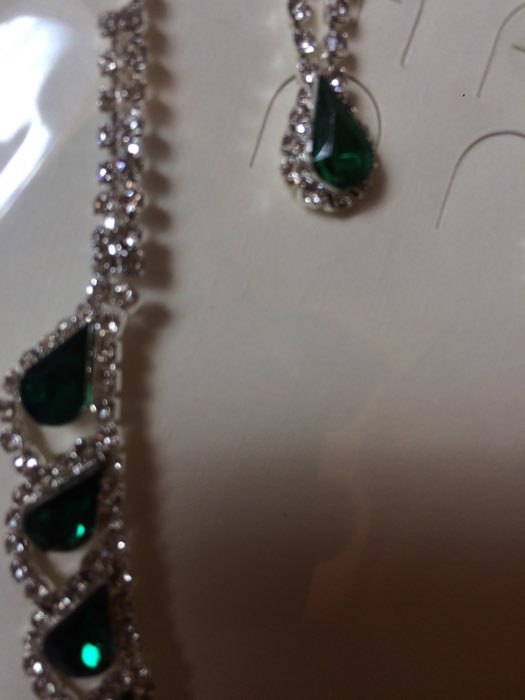 Фотография покупателя товара Набор 2 предмета: серьги, колье «Листопад» капли, цвет зелёно-белый в серебре, 45 см - Фото 1