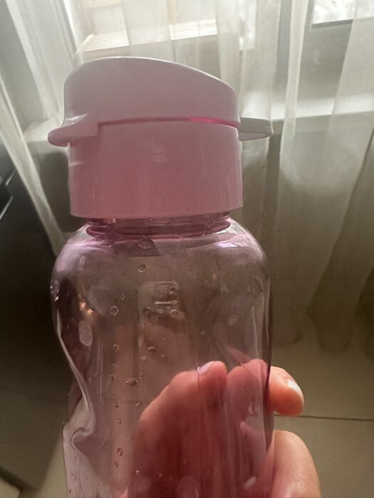 Фотография покупателя товара Бутылка для воды, 650 мл, "Флорес", 4.7 х 22 х 7 см, микс - Фото 2