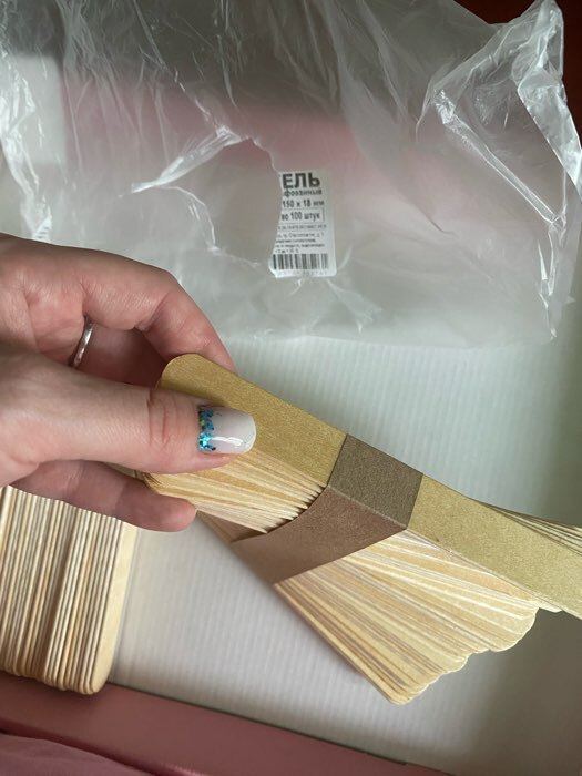 Фотография покупателя товара Шпатель медицинский, деревянный, шлифованный, 150×18×1.8, 100 штук в упаковке - Фото 5