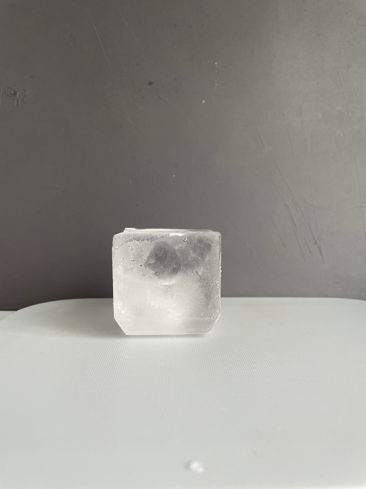 Фотография покупателя товара Форма для льда Доляна «Кубик», силикон, 16,5×11,5×5 см, 6 ячеек (5×5 см), цвет бирюзовый - Фото 6