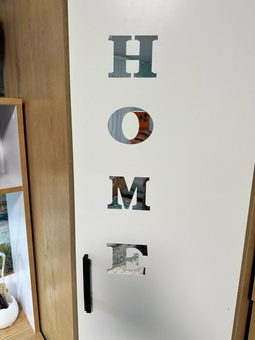 Фотография покупателя товара Наклейки интерьерные "HOME", зеркальные, декор на стену, буква 8 х 10 см