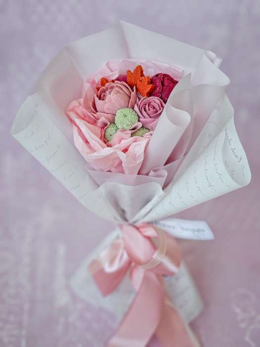Фотография покупателя товара Пленка для цветов "Послание", небесный, 0,6 х 10 м - Фото 2