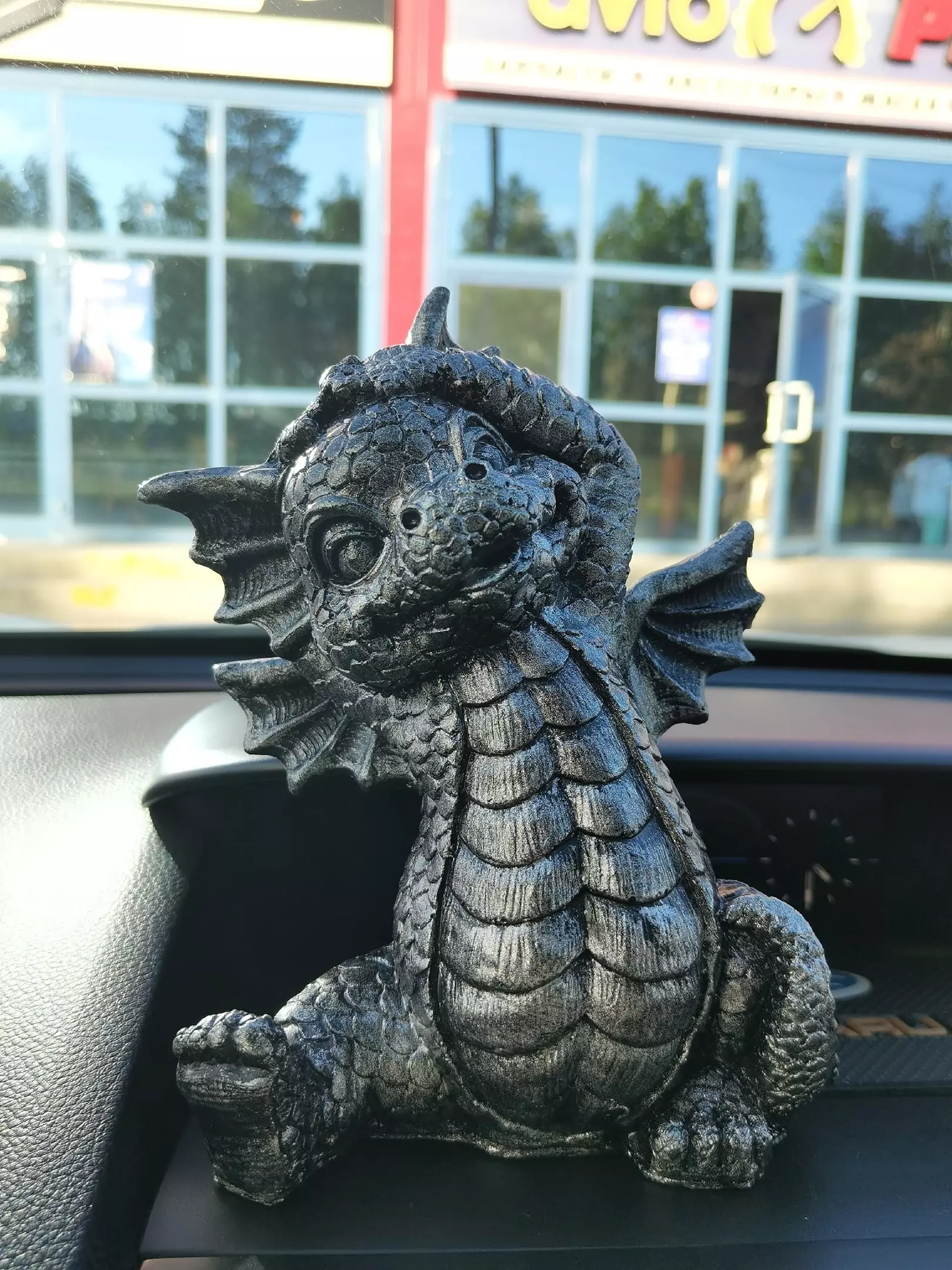 Фотография покупателя товара Фигура "Дракоша Йоган" серебро, 20х15х10см - Фото 3