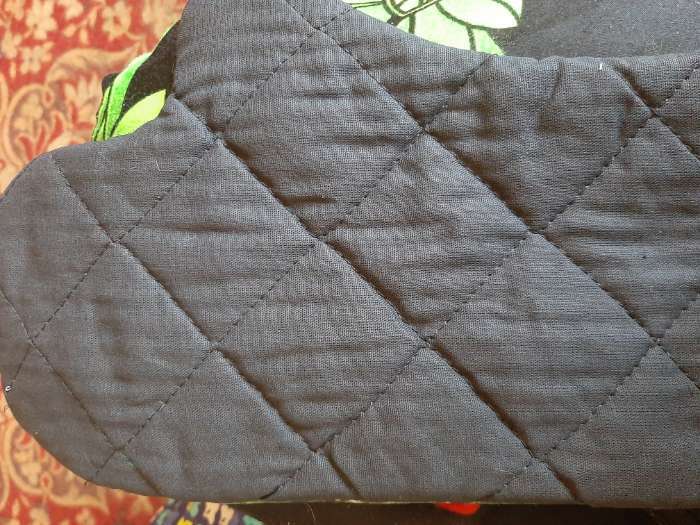 Фотография покупателя товара Варежка-прихватка «Доляна. Грин фрэш», 24×32 см, габардин, 35% хлопок, 65% п/э, ватин 250 г/м² - Фото 3