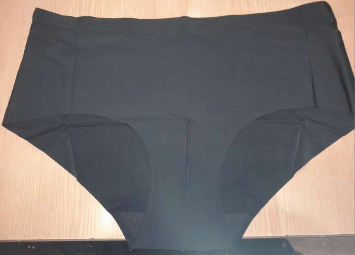 Фотография покупателя товара Трусы женские слипы бесшовные, цвет чёрный, размер 54 (3XL)