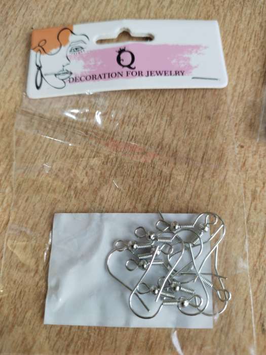 Фотография покупателя товара Швензы для сережек-крючки с бусиной (набор 5 пар), цвет золото - Фото 3