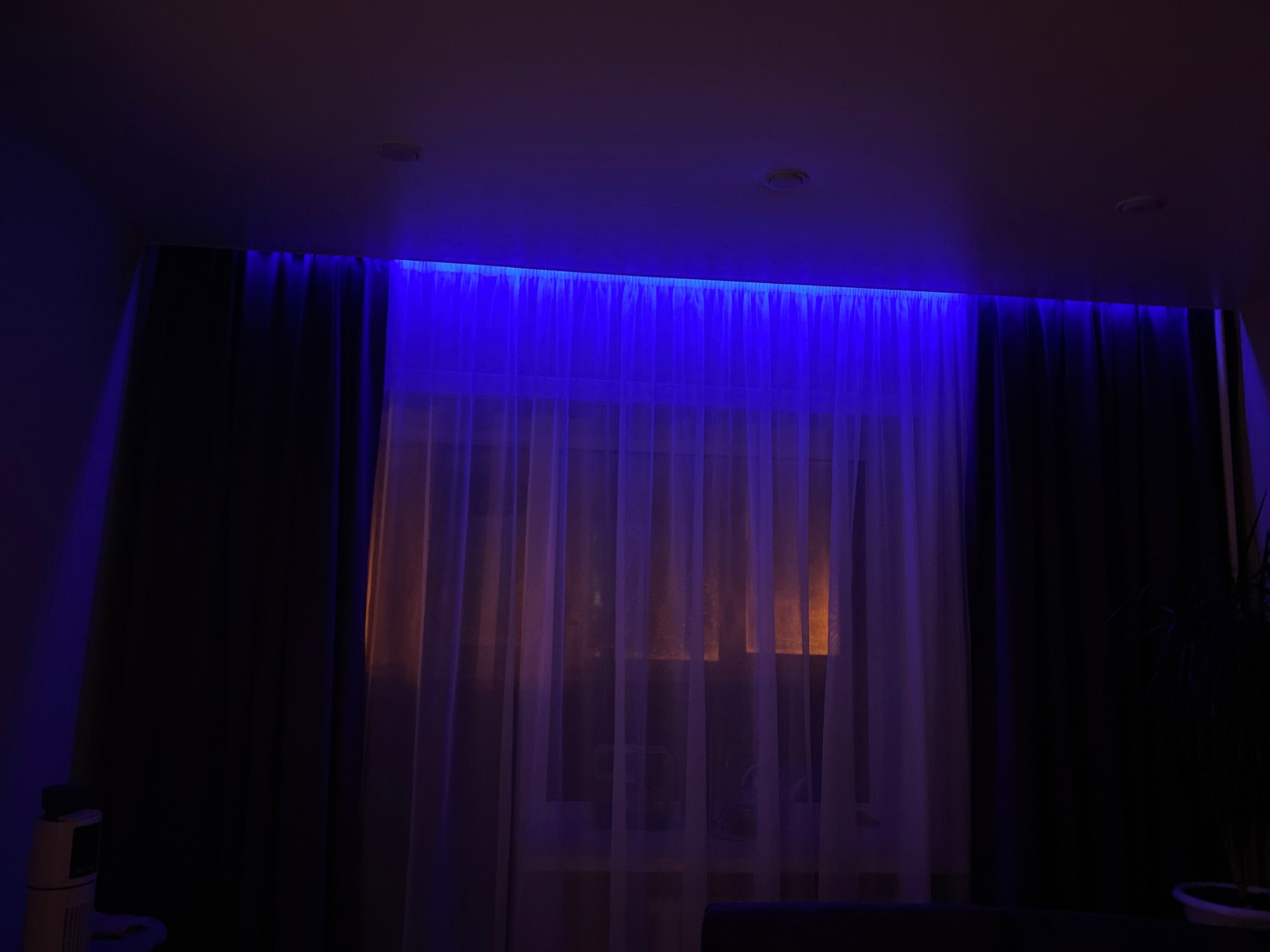 Фотография покупателя товара Гибкий неон Uniel 10 × 18 мм, IP67, 5 м, SMD5050, 80 LED/м, 220 В, свечение RGB - Фото 1