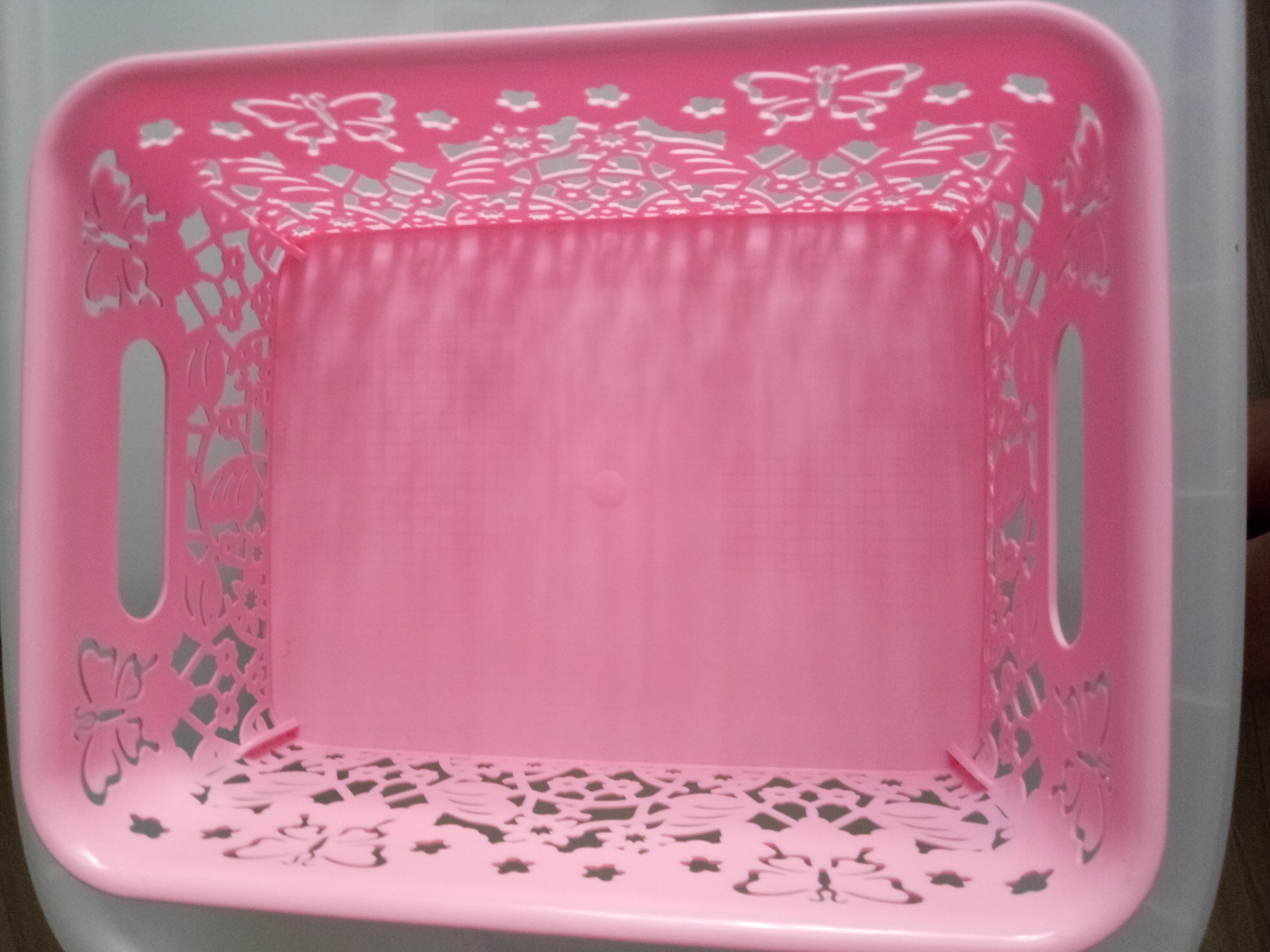 Фотография покупателя товара Контейнер пластиковый для хранения "Бабочки", цвет розовый - Фото 3