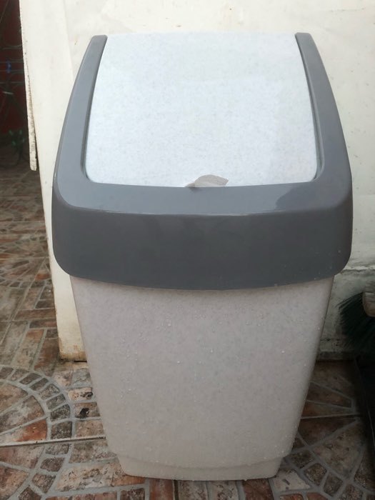 Фотография покупателя товара Контейнер для мусора «Хапс», 25 л, цвет мраморный - Фото 1