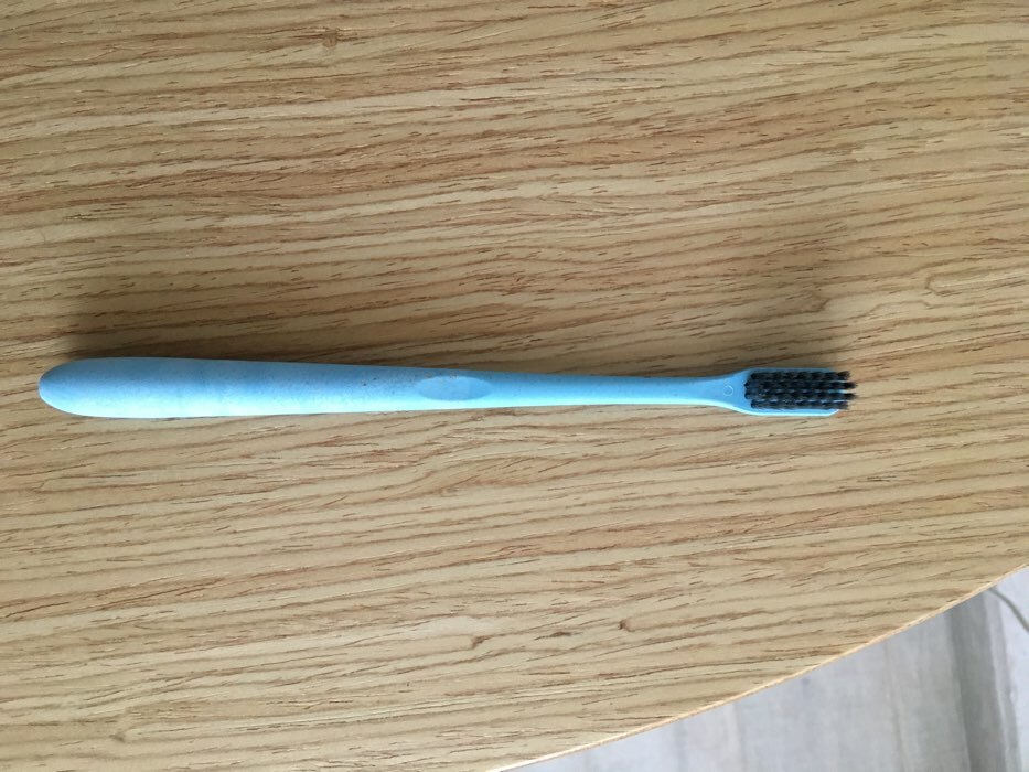 Фотография покупателя товара Зубная щетка мягкая, в тубе, синяя - Фото 3