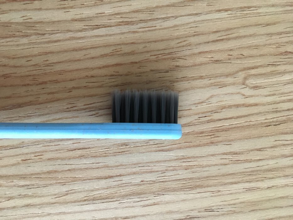 Фотография покупателя товара Зубная щетка мягкая, в тубе, синяя - Фото 2