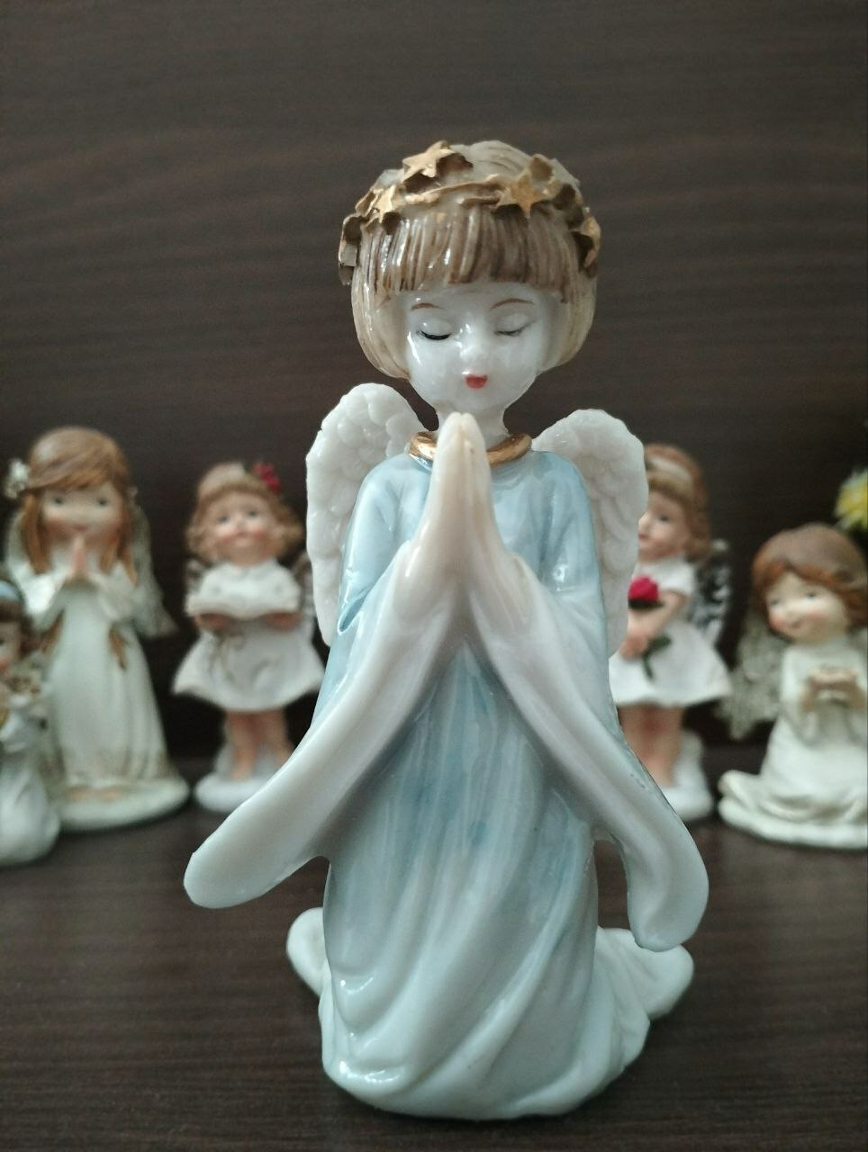 Фотография покупателя товара Сувенир полистоун "Девочка-ангел в венке из звёзд - молитва" лак 10,5х6х6,5 см - Фото 2
