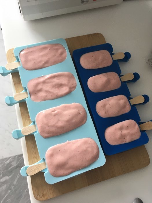 Фотография покупателя товара Форма для мороженого Доляна «Эскимо малое», силикон, 21,5×12,5×2 см, 4 ячейки (6,9×3,8 см), цвет МИКС - Фото 36