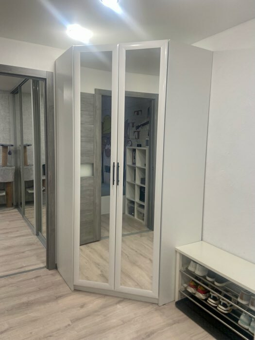 Фотография покупателя товара Шкаф угловой «Тиффани» №35, с зеркалом, 1070×1070×2250 мм, цвет белый текстурный - Фото 2