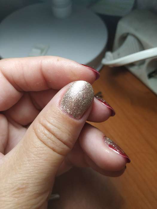 Фотография покупателя товара Гель-лак для ногтей "Сверкающая платина", трёхфазный LED/UV, 10мл, цвет 001 золотой - Фото 11