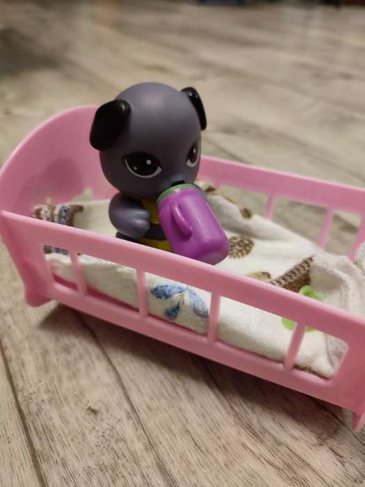 Фотография покупателя товара Игрушка-сюрприз «Плюш сплюш» в кроватке с аксессуаром, zoo-МИКС