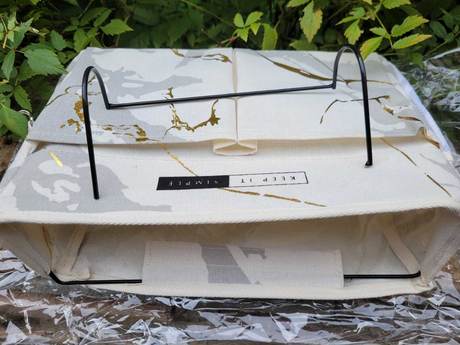 Фотография покупателя товара Органайзер подвесной с карманами Доляна «Мрамор», 3 отделения, 31×11×27 см, цвет серо-белый