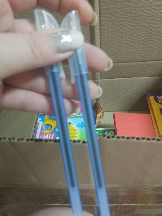 Фотография покупателя товара Ручка шариковая "TRIANGLE" узел игольчатый 0.7 мм, бесстержневая, трехгранный корпус, чернила синие премиум на масляной основе, МИКС - Фото 2