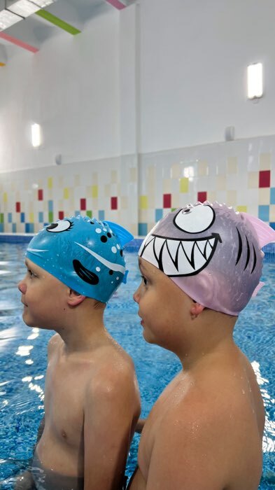 Фотография покупателя товара Шапочка для плавания детская ONLYTOP, силиконовая, обхват 46-52 см, цвета МИКС - Фото 1