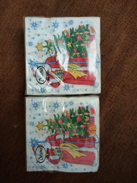 Фотография покупателя товара Салфетки новогодние бумажные Pero Prestige «Ёлочка», 3 слоя, 33×33 см, 20 шт. - Фото 5