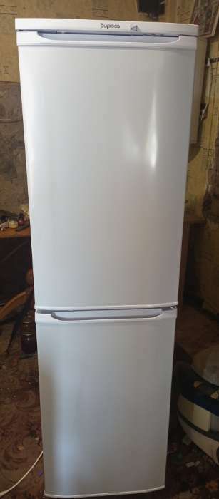 Фотография покупателя товара Холодильник "Бирюса" 120, двухкамерный, класс А, 205 л, белый - Фото 3